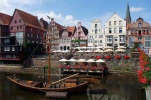 Lüneburg - im Herzen der Lüneburger Heide und Stadt der Roten Rosen
