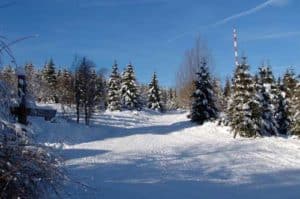Im Winter lädt der Harz mit einer zauberhaften Schneelandschaft zum Winterurlaub und Wintersport ein