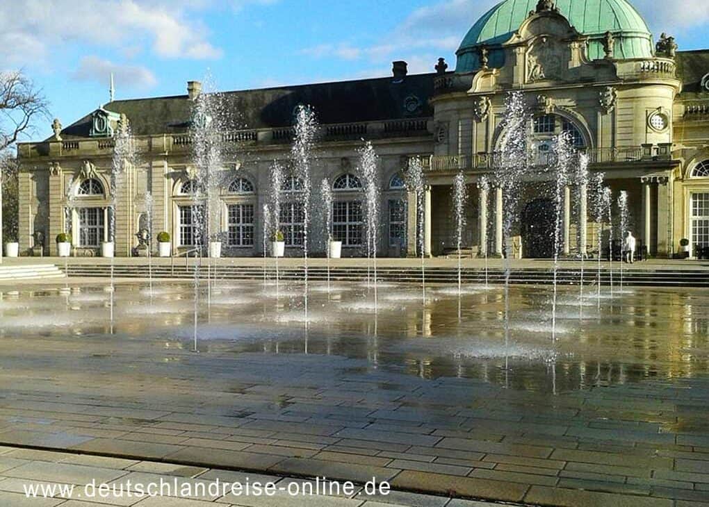 Kaiserpalais im Kurpark von Bad Oeynhausen (www.deutschlandreise-online.de)