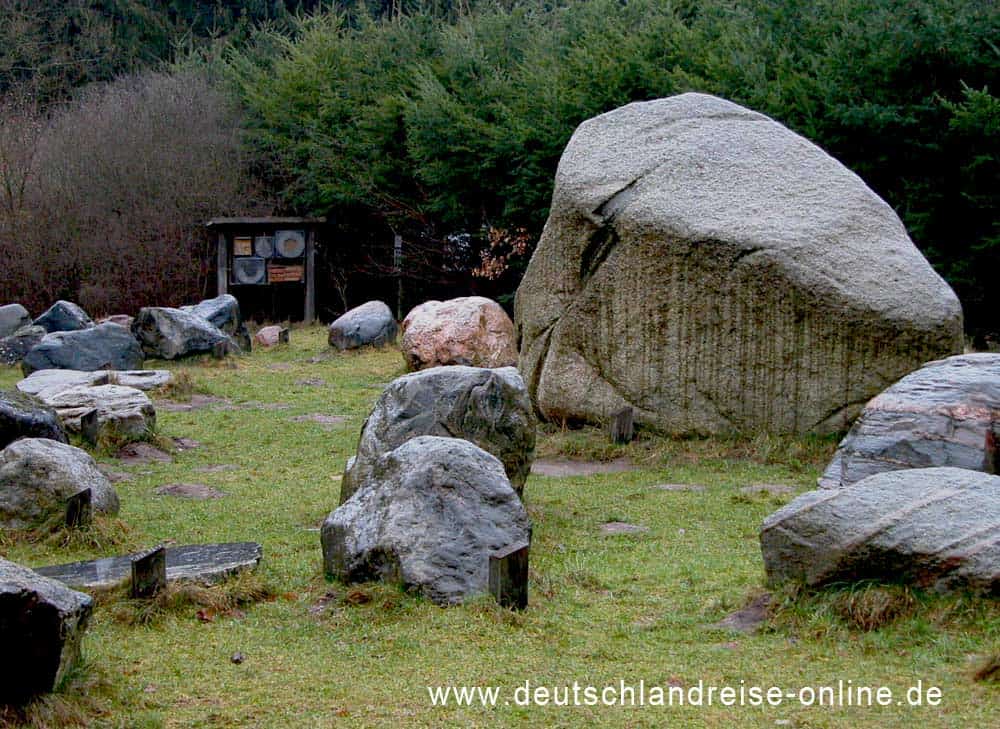 Der Findlingsbereich im Wildpark