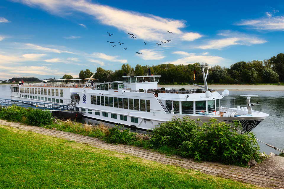 Rhein in Speyer in Rheinland-Pfalz